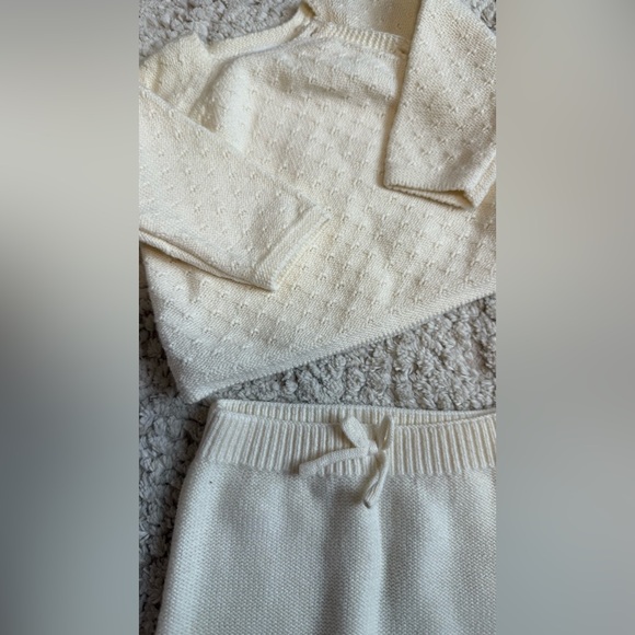 Zara Ivory Knit Baby Outfit - Picture 8 of 8